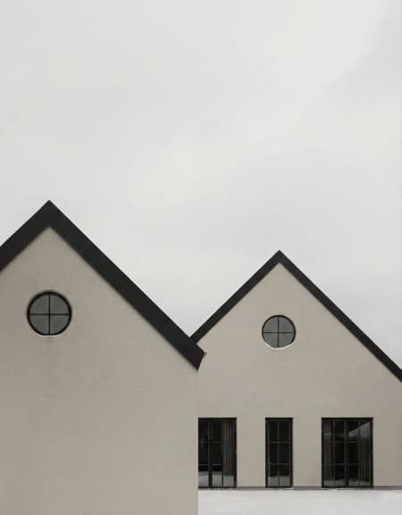 Lakeshore Barn House